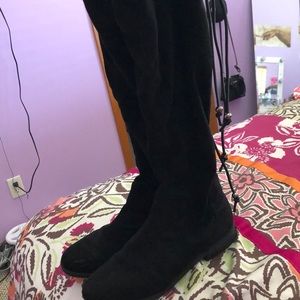 Black knee high boots Size 9!